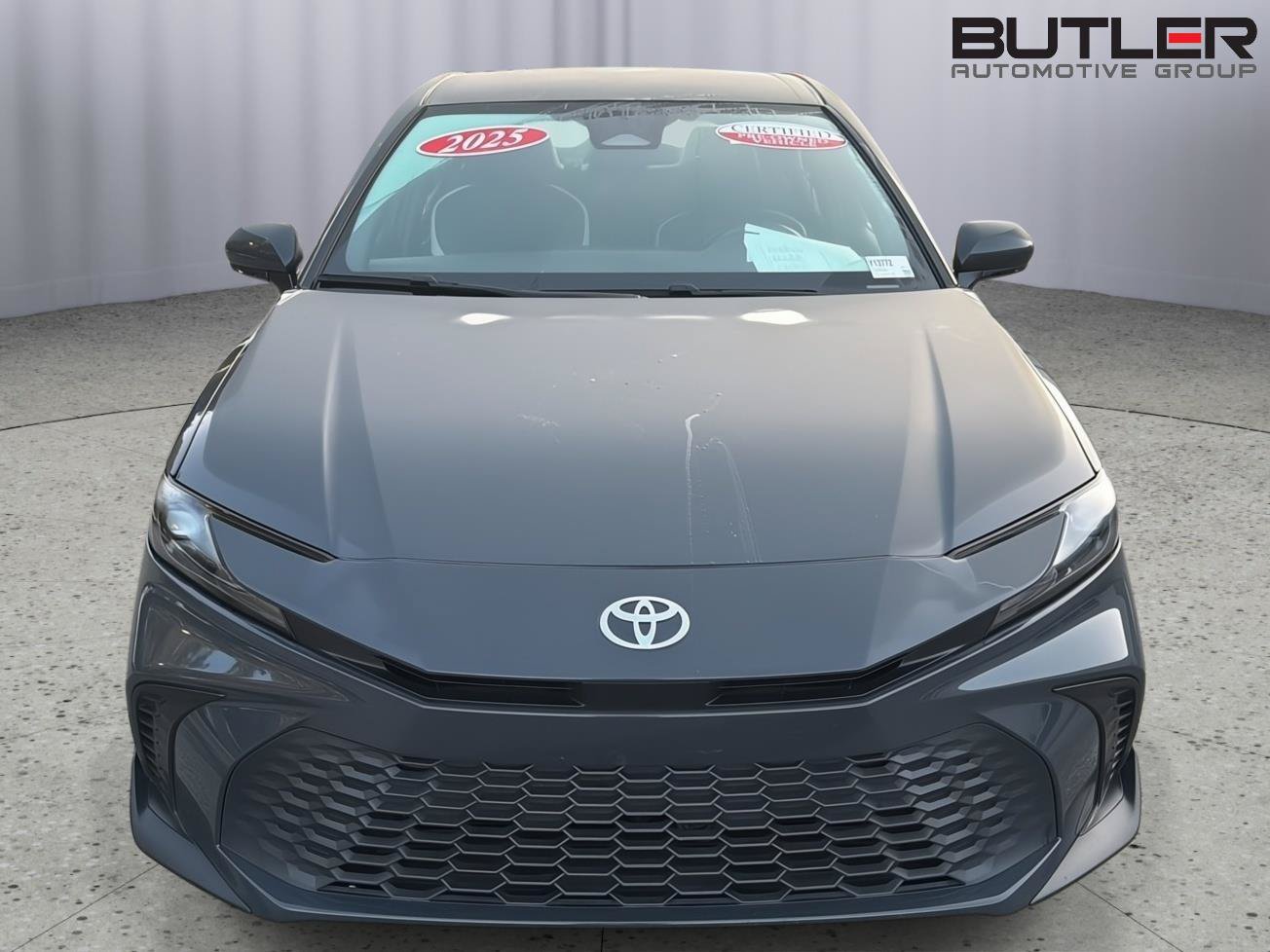 Certified 2025 Toyota Camry SE FWD image 9