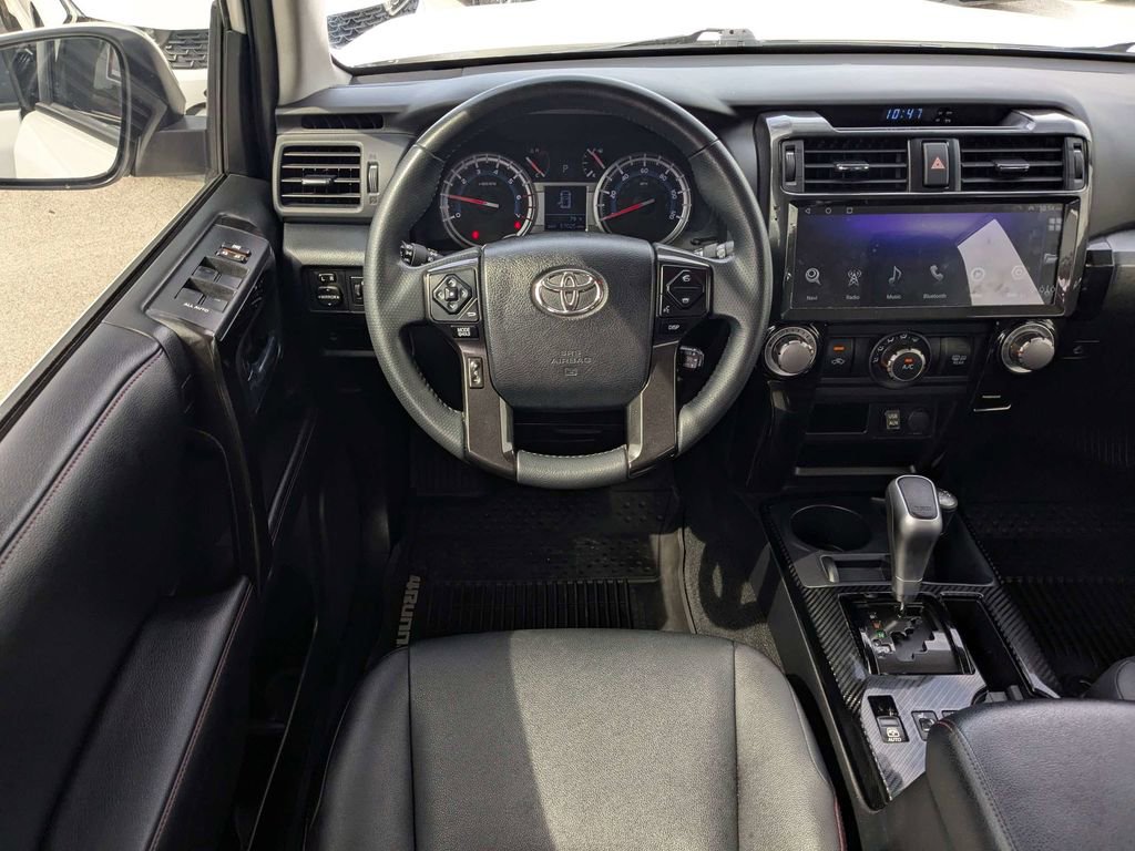 Used 2018 Toyota 4Runner TRD Off-Road Premium AWD/4WD image 15