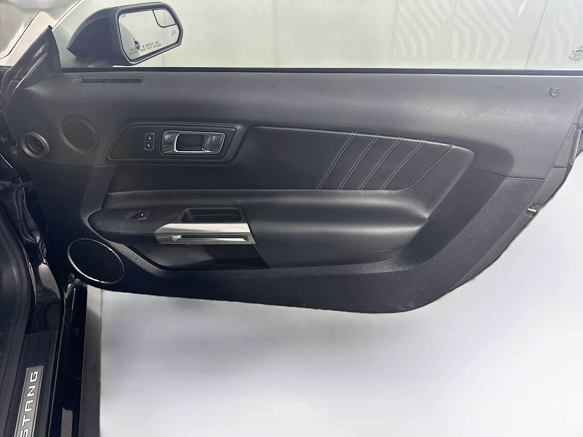 Used 2015 Ford Mustang GT Premium image 27