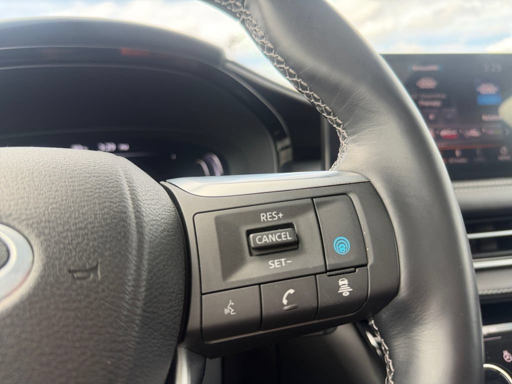 Used 2023 INFINITI QX60 Sensory AWD/4WD image 21