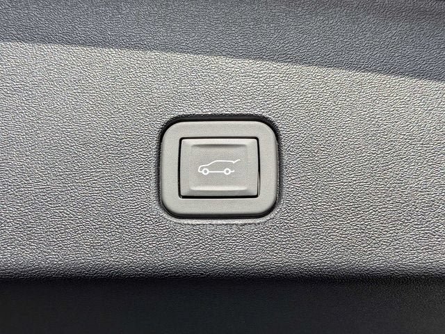 New 2027 Cadillac Optiq Luxury RWD image 13