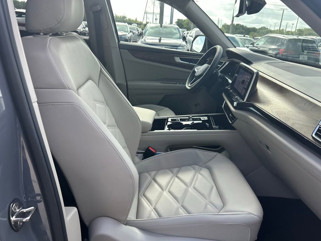 New 2026 Volkswagen Atlas SE FWD image 33