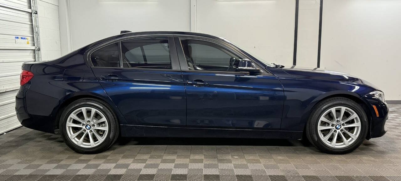 Used 2017 BMW 320i xDrive Sedan AWD/4WD image 2