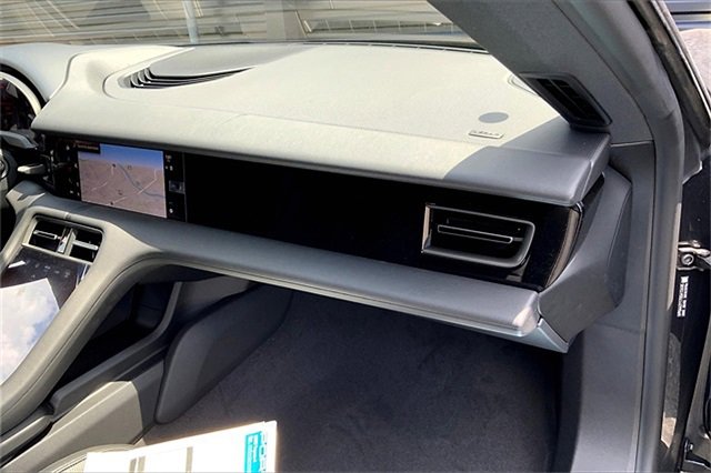 New 2025 Porsche Taycan image 21