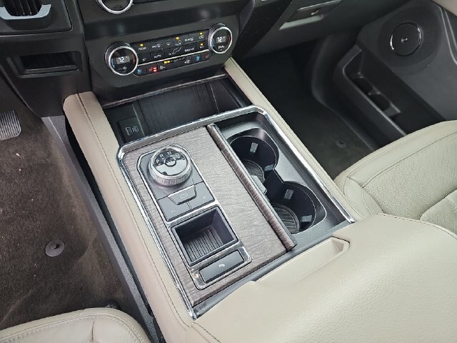 Certified 2020 Ford Expedition Limited RWD image 31