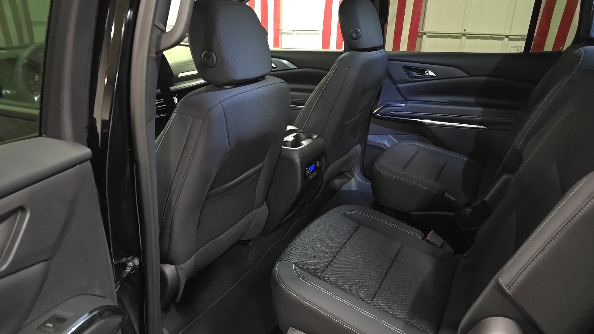 New 2026 Chevrolet Traverse LT image 12