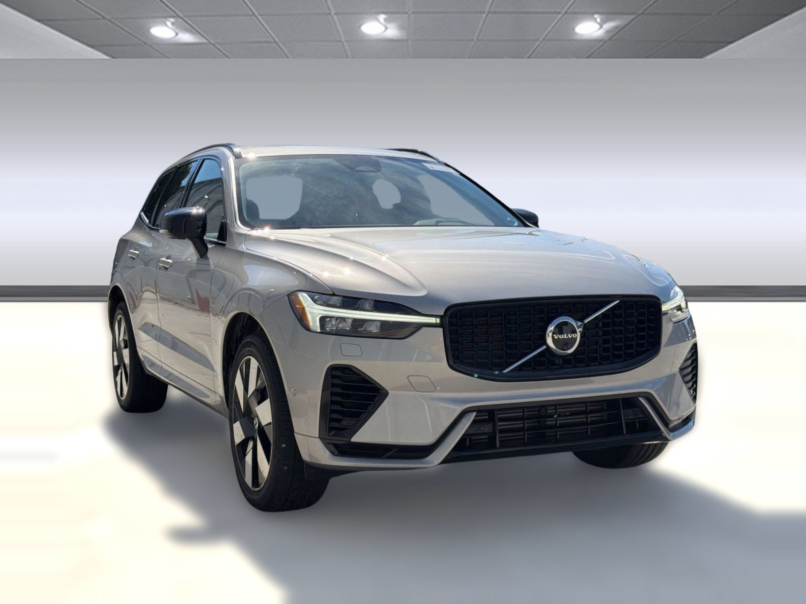 Certified 2024 Volvo XC60 T8 Plus w/ Protection Package Premier AWD/4WD image 7