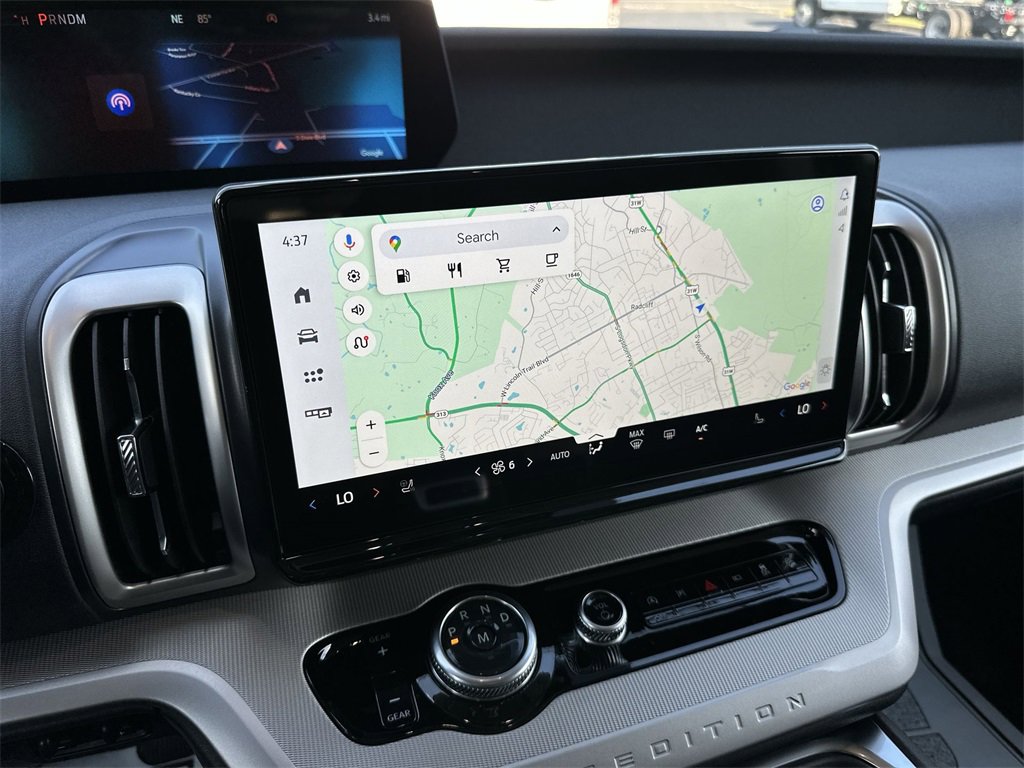 New 2025 Ford Expedition Active image 18