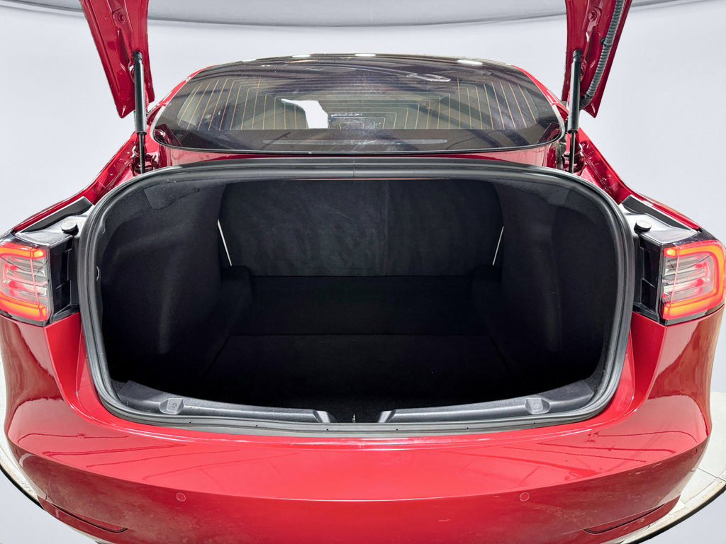 Used 2018 Tesla Model 3 Long Range image 25