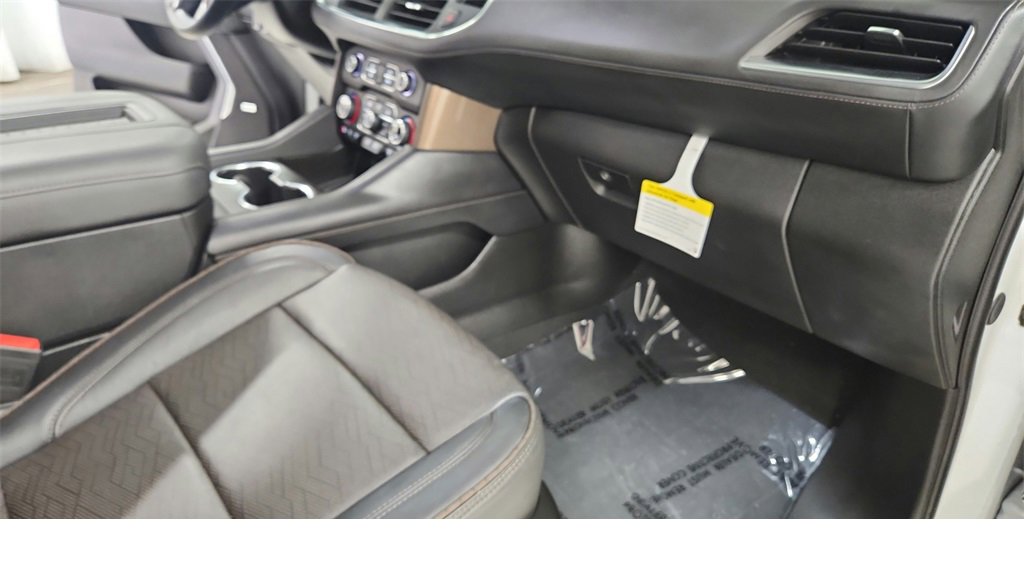Certified 2024 Chevrolet Tahoe High Country w/ Premium Package image 26