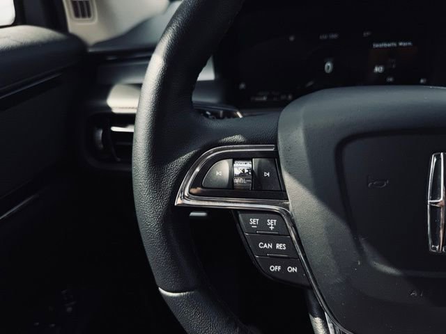 Used 2023 Lincoln Nautilus AWD image 26