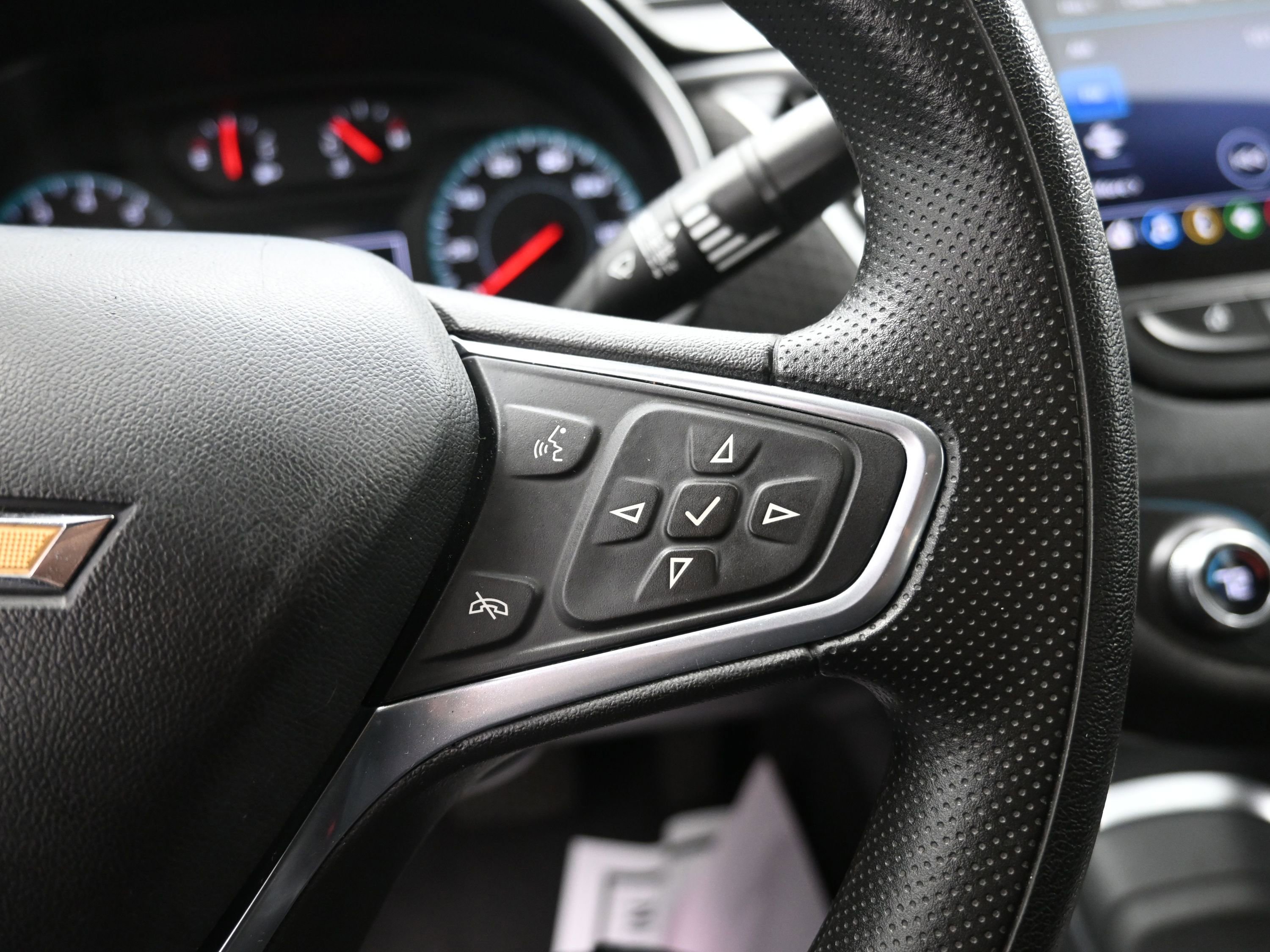 Used 2022 Chevrolet Malibu LT image 36