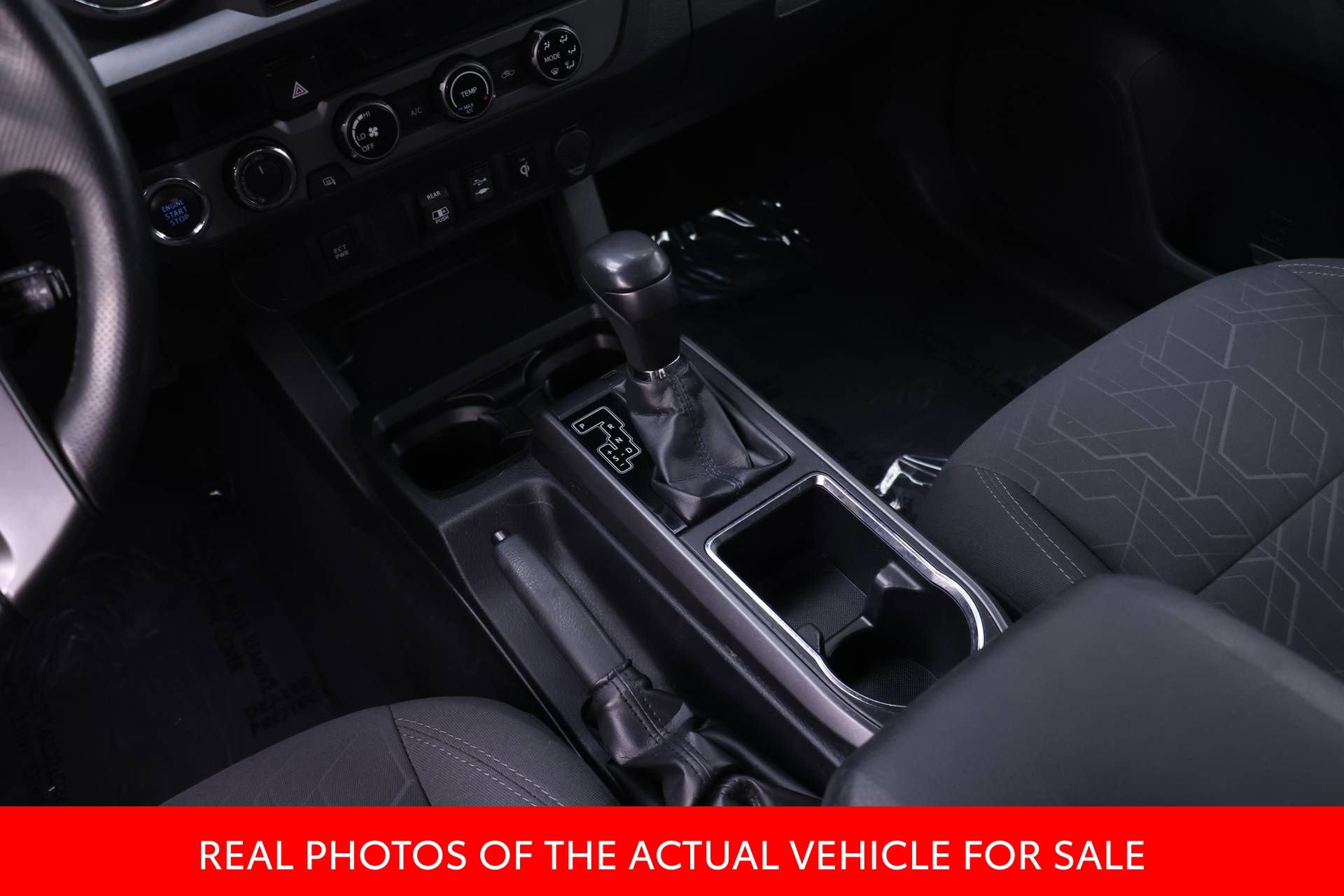 Certified 2018 Toyota Tacoma TRD Off-Road AWD/4WD image 11
