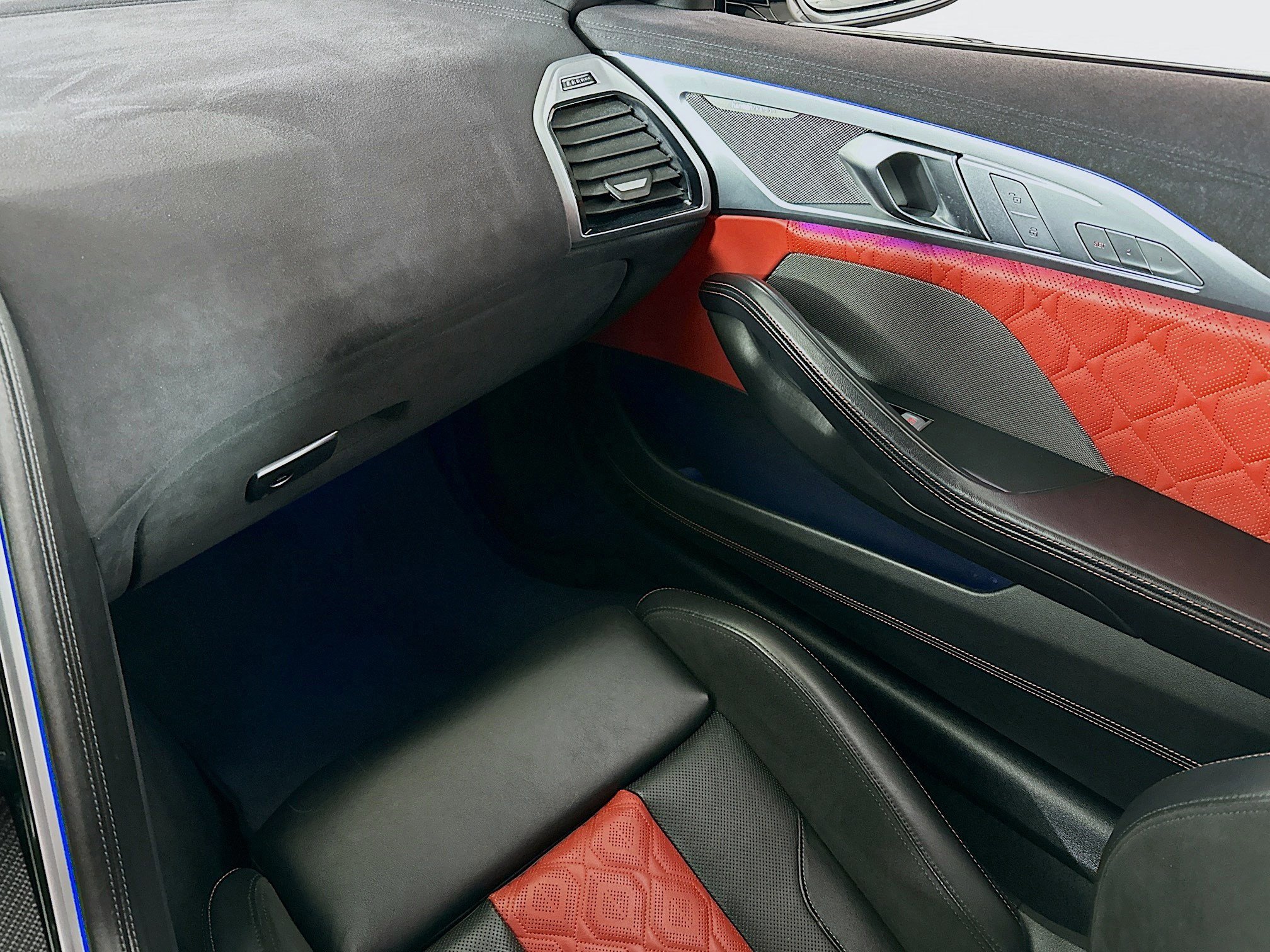 Used 2023 BMW M8 Competition image 22