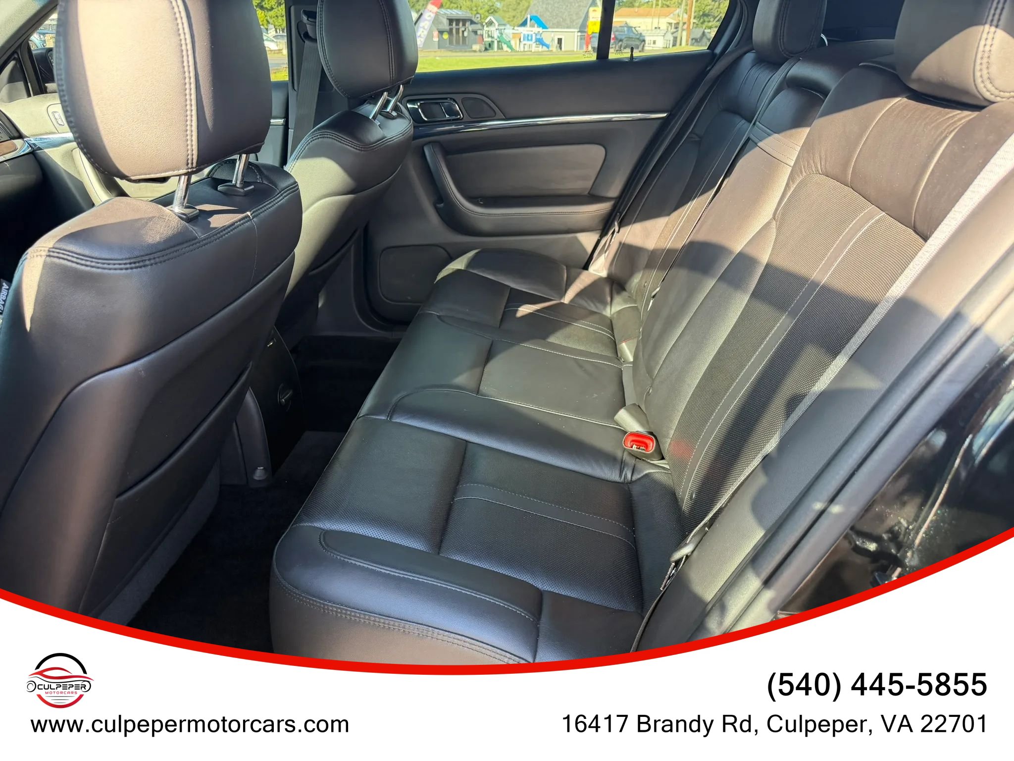 Used 2015 Lincoln MKS FWD image 10