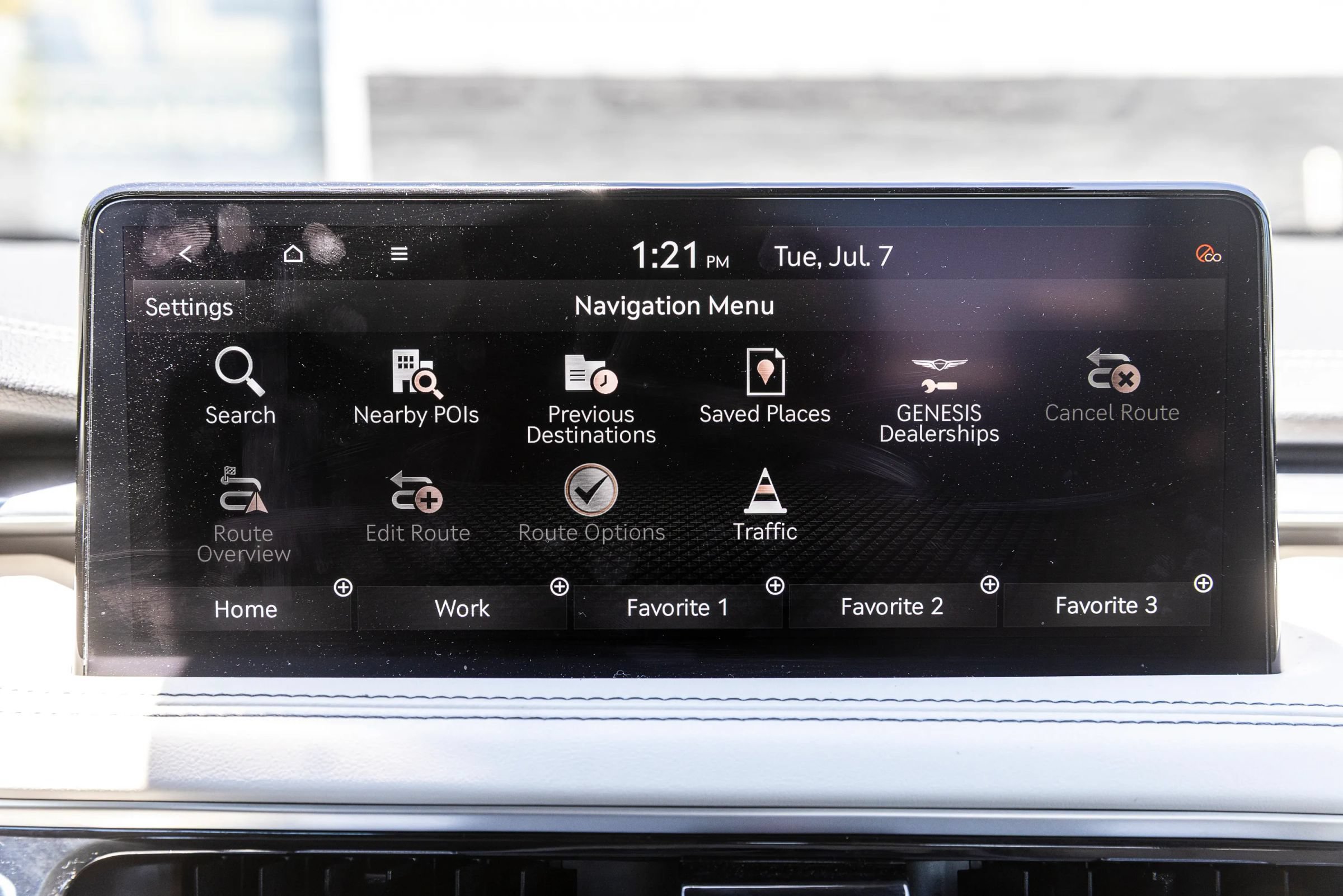Used 2025 Genesis G70 2.5T RWD image 17