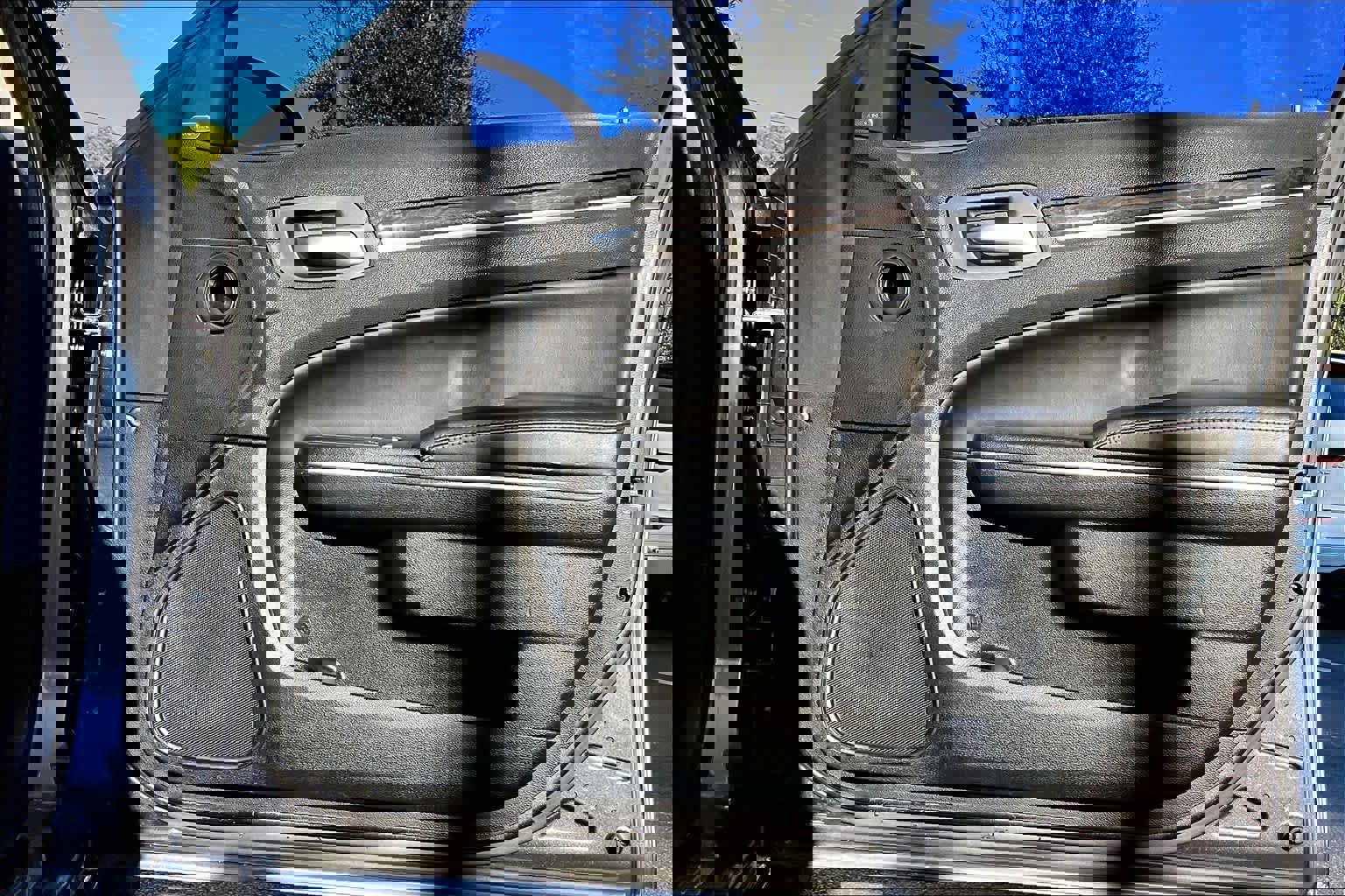 Used 2017 Chrysler 300 C image 22