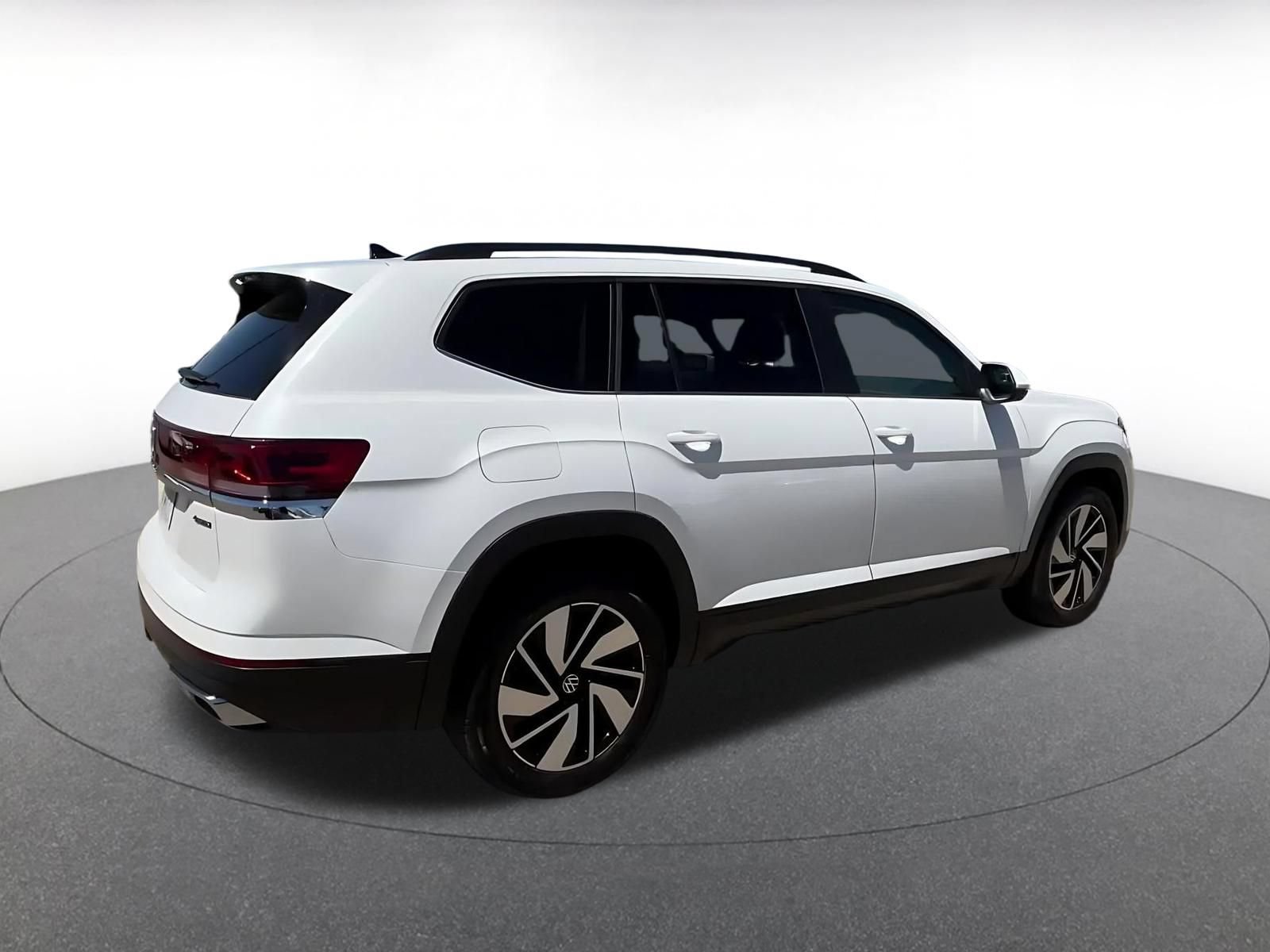 Used 2026 Volkswagen Atlas SE AWD/4WD image 15