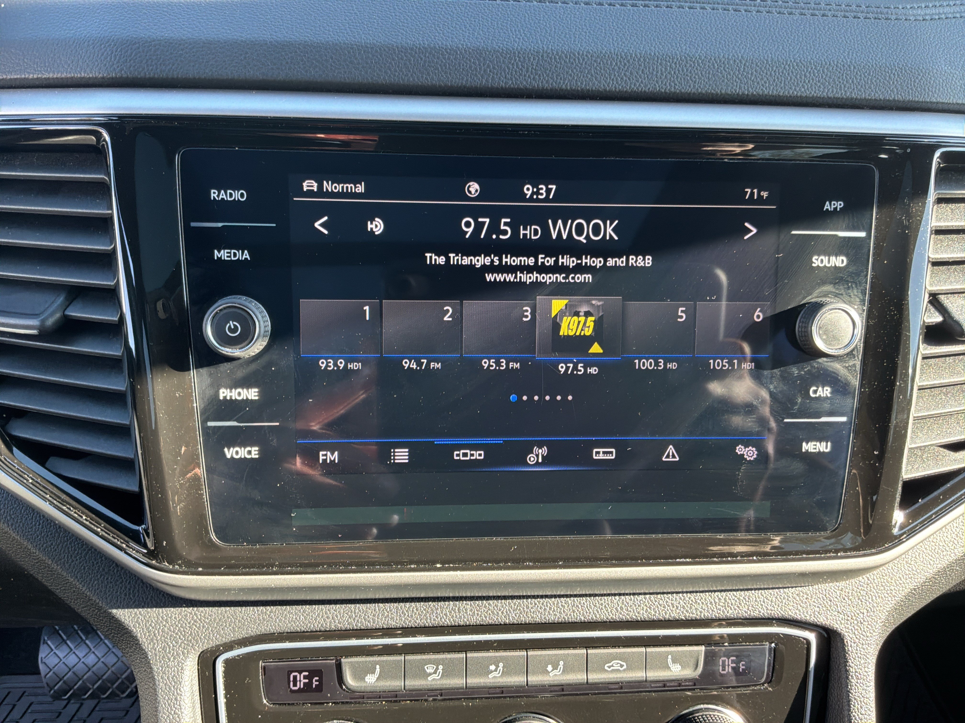 Used 2023 Volkswagen Atlas Cross Sport SE w/ Panoramic Sunroof Package AWD/4WD image 23
