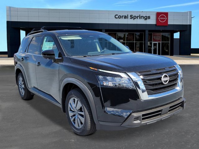 New 2025 Nissan Pathfinder SV image 7