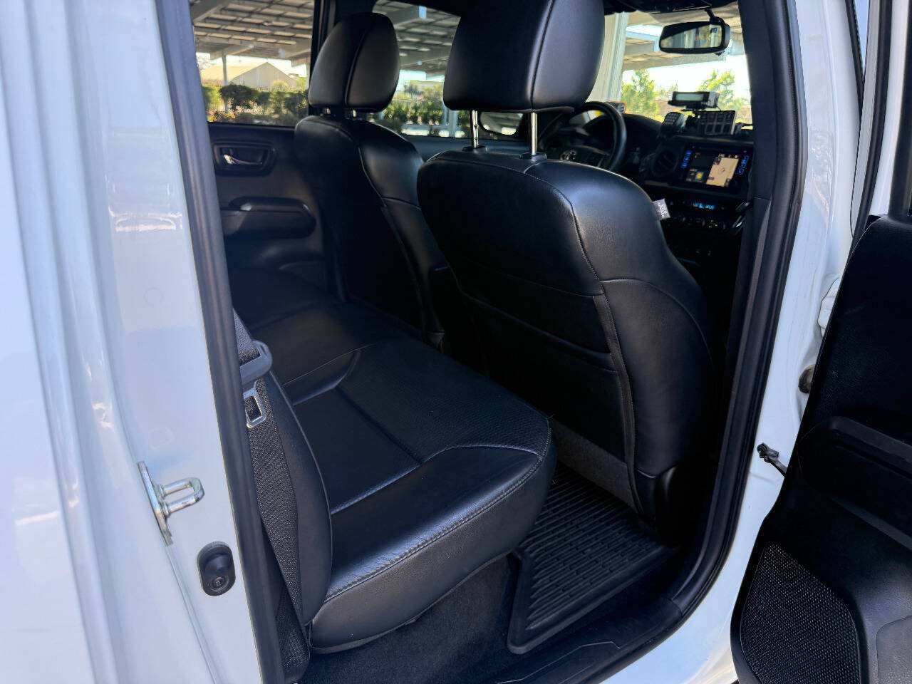 Used 2017 Toyota Tacoma TRD Pro AWD/4WD image 13