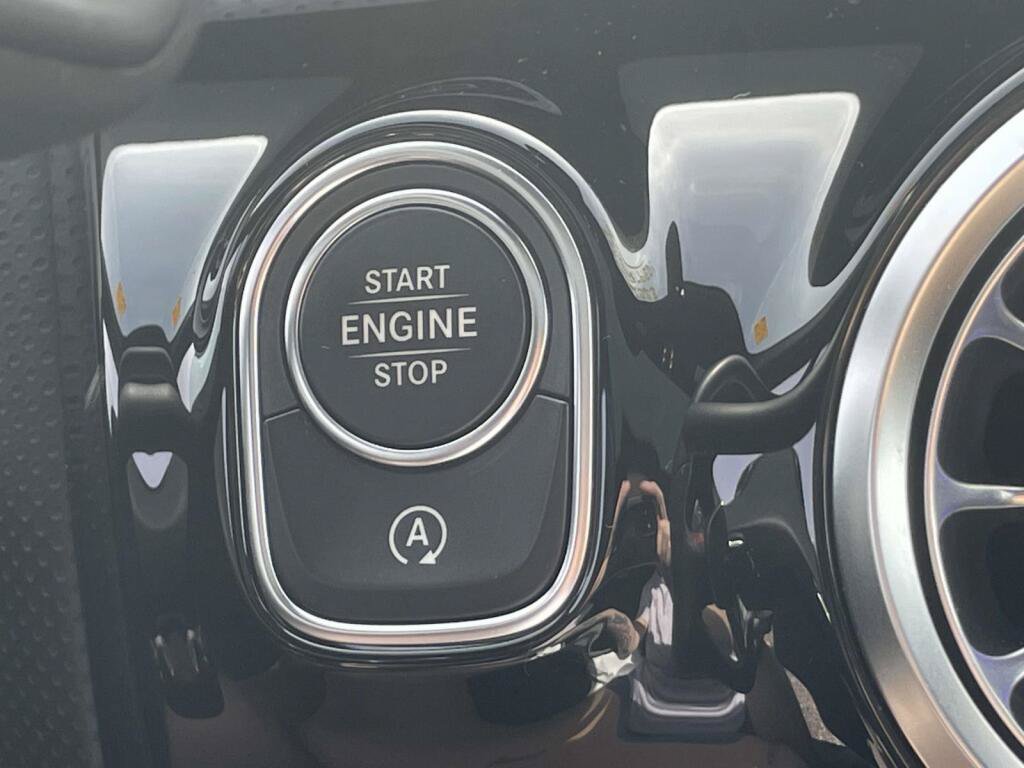 Certified 2023 Mercedes-Benz CLA 35 AMG 4MATIC image 37