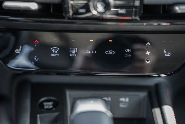 New 2026 Nissan Kicks SR w/ SR Premium Package image 26