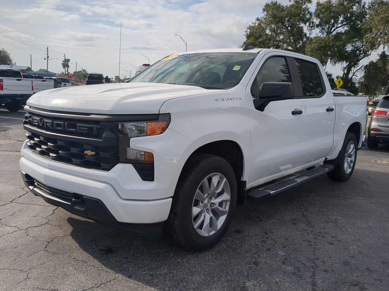 Used 2024 Chevrolet Silverado 1500 Custom RWD image 8