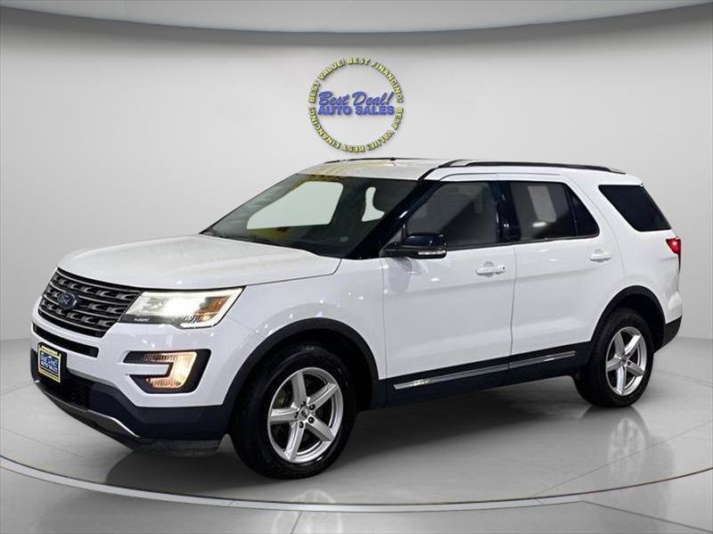 Used 2016 Ford Explorer XLT AWD/4WD image 1