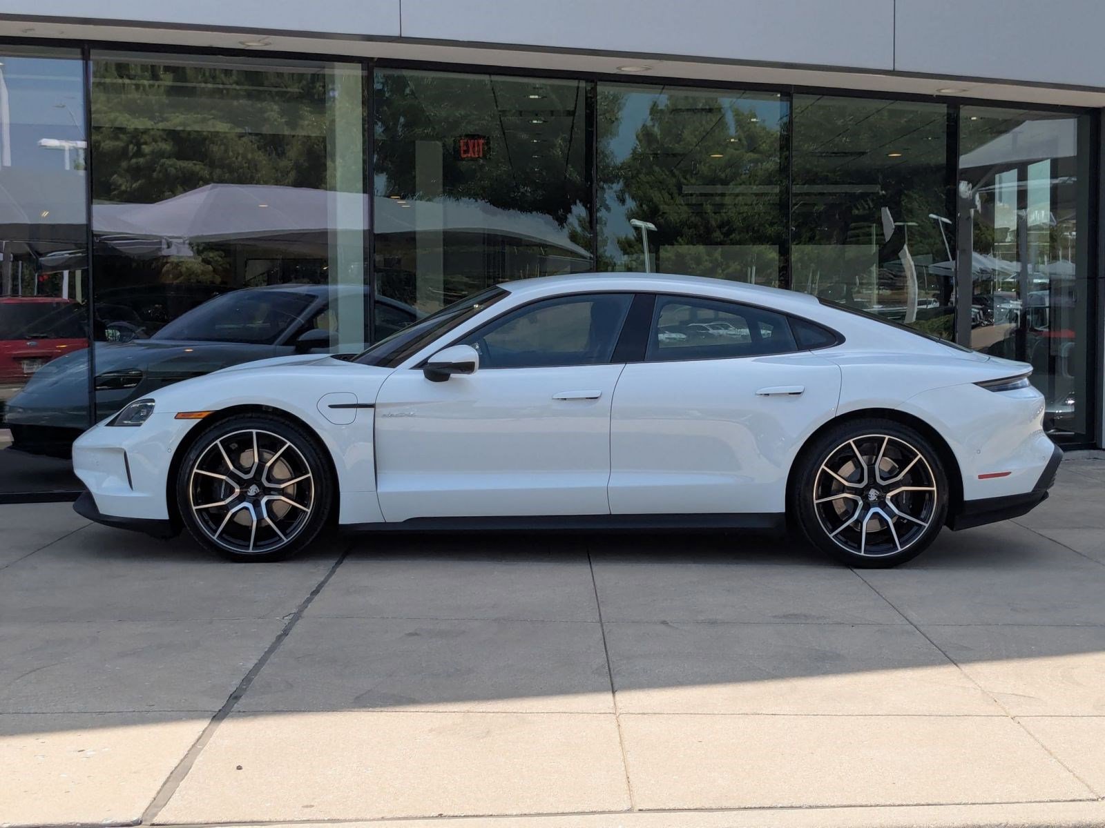 New 2026 Porsche Taycan image 2