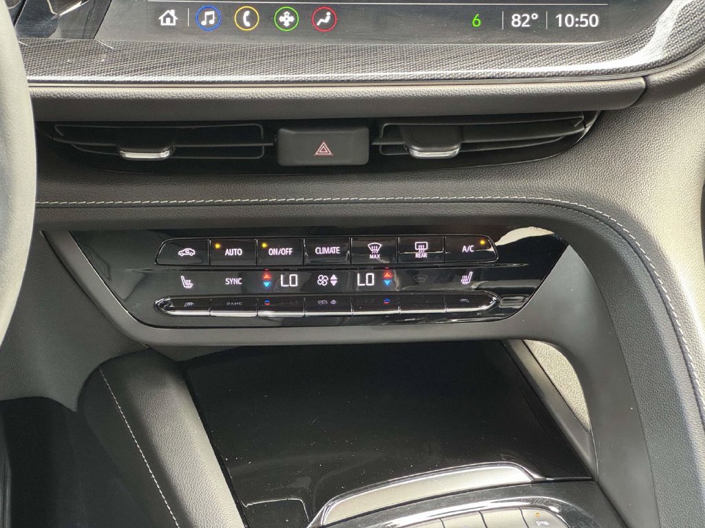 Used 2023 Buick Envision Essence AWD/4WD image 19