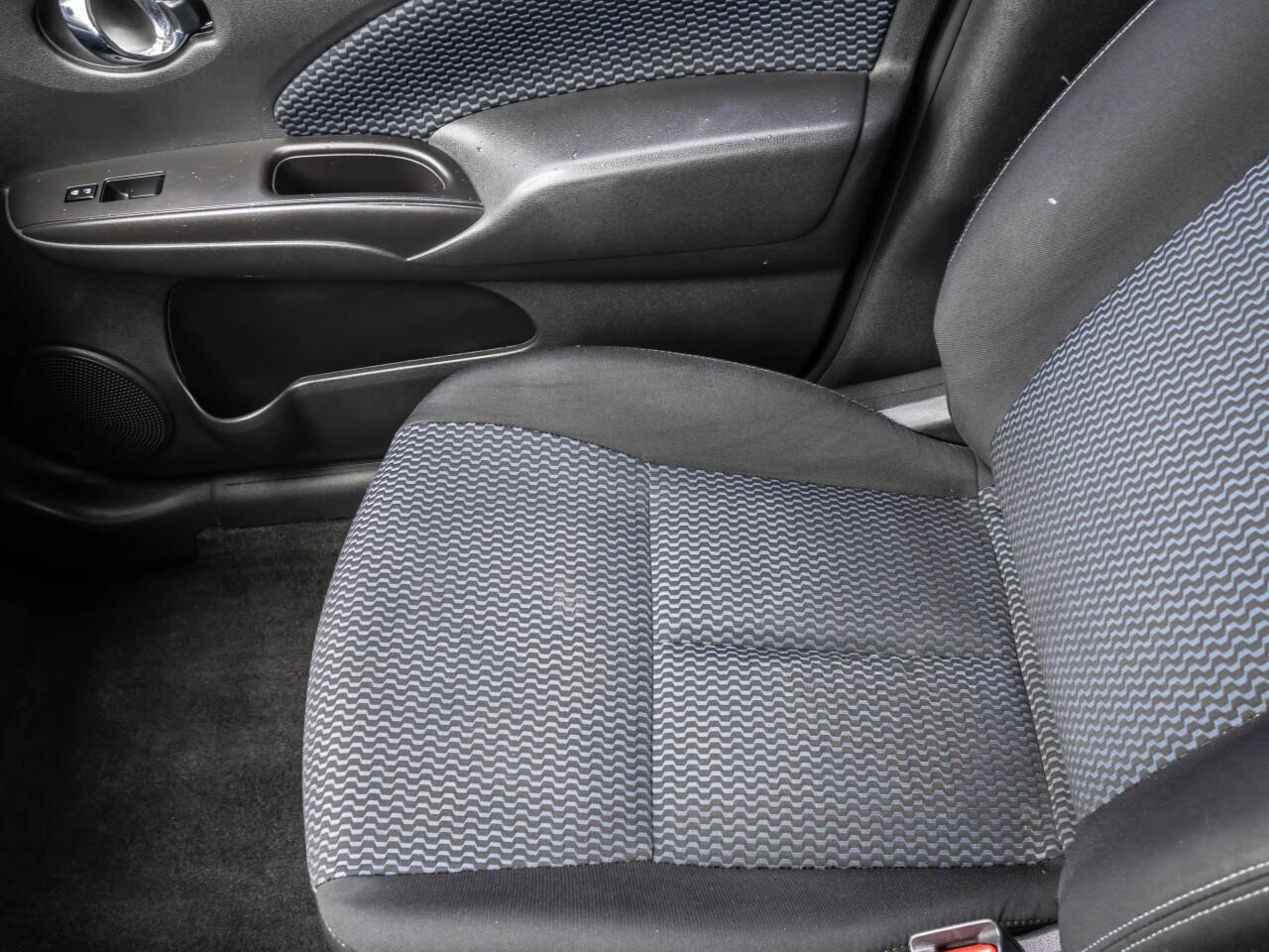 Used 2017 Nissan Versa Note SV image 30