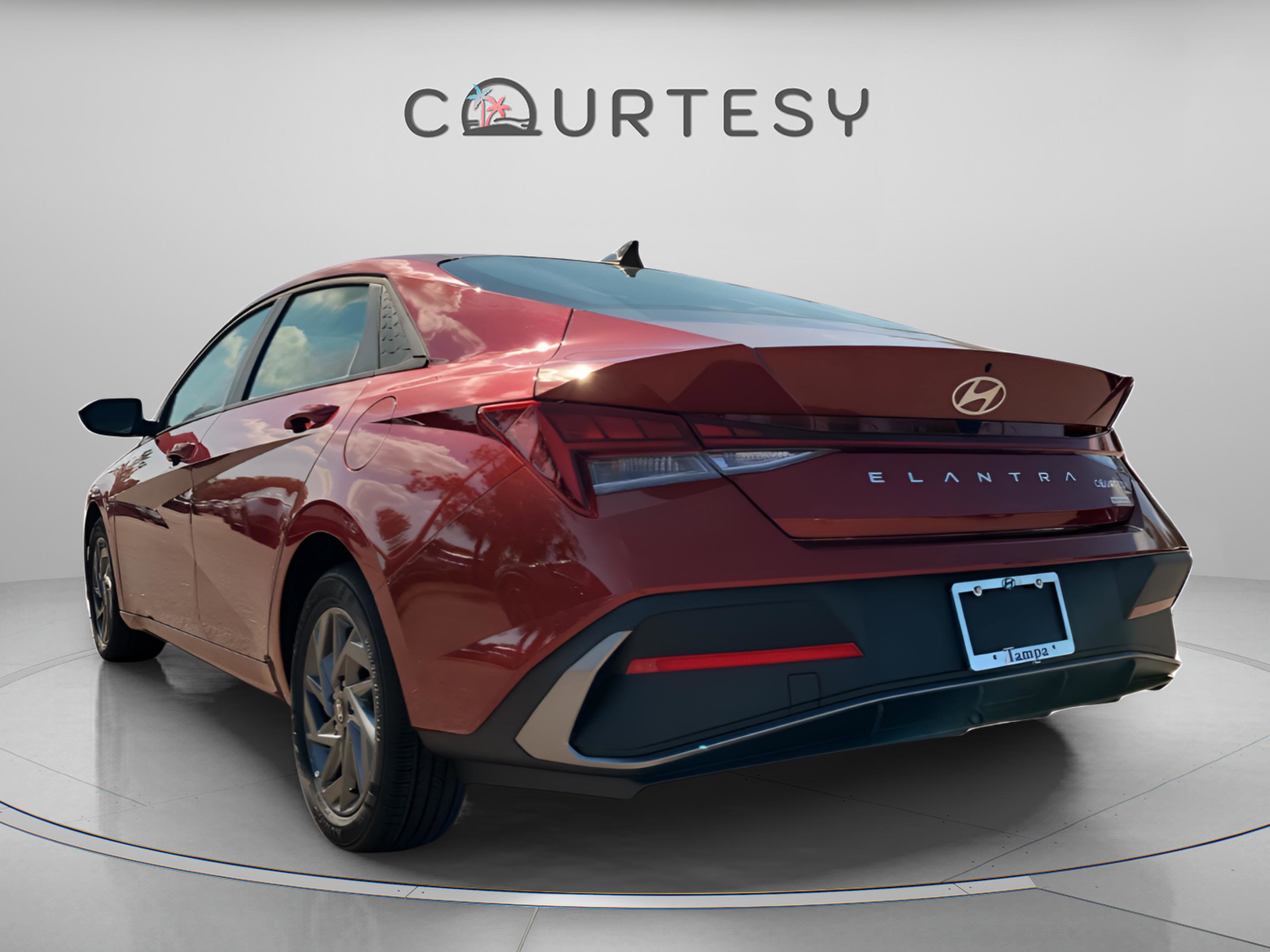 New 2026 Hyundai Elantra Blue image 4