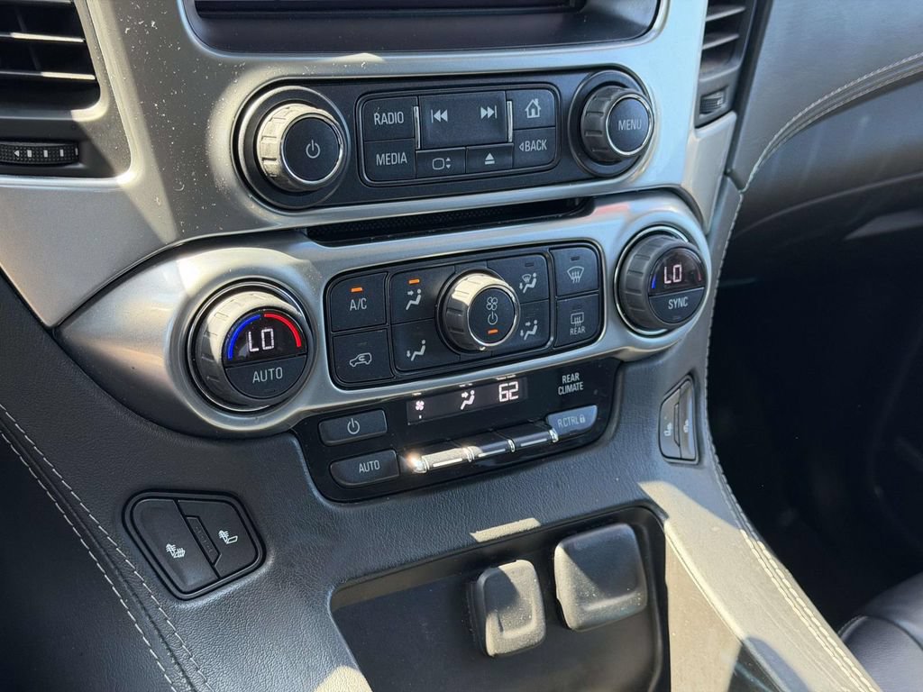 Used 2018 Chevrolet Suburban LT AWD/4WD image 28