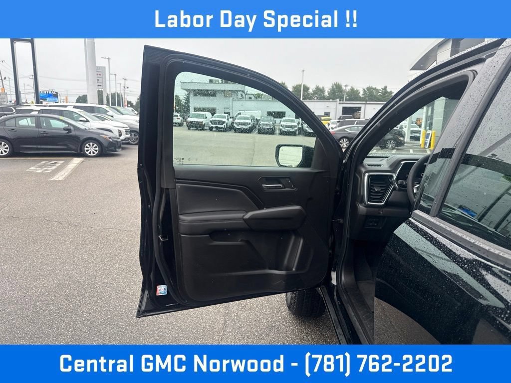 Used 2023 GMC Canyon Elevation w/ Elevation Premium Package AWD/4WD image 12