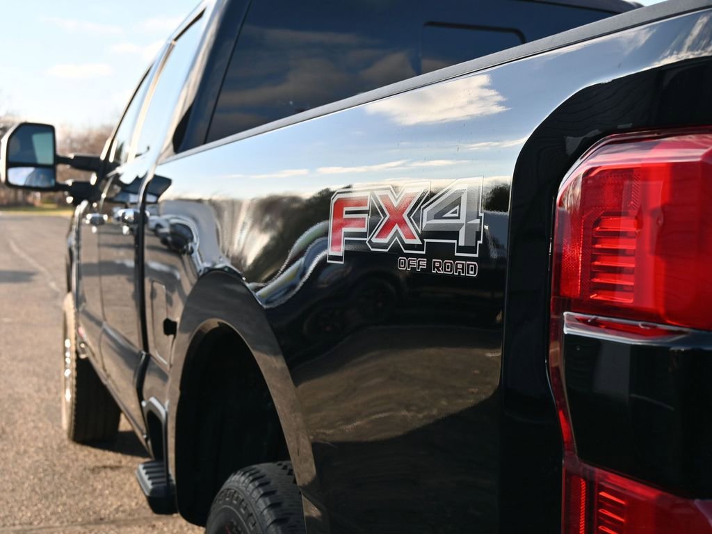 Used 2025 Ford F350 King Ranch w/ Chrome Package image 10