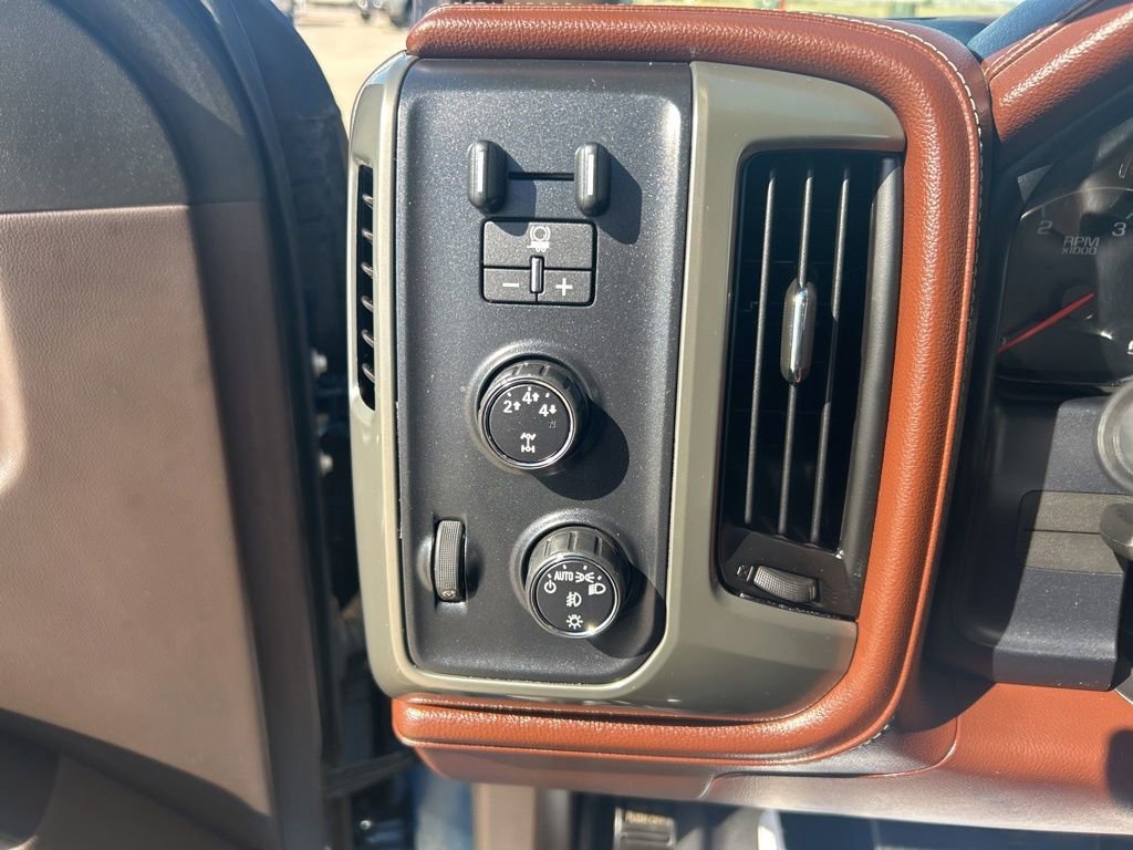 Used 2015 Chevrolet Silverado 3500 High Country w/ Duramax Plus Package AWD/4WD image 20