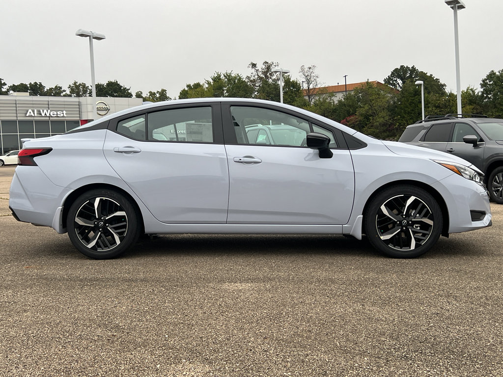 New 2025 Nissan Versa SR w/ Trunk Package image 10