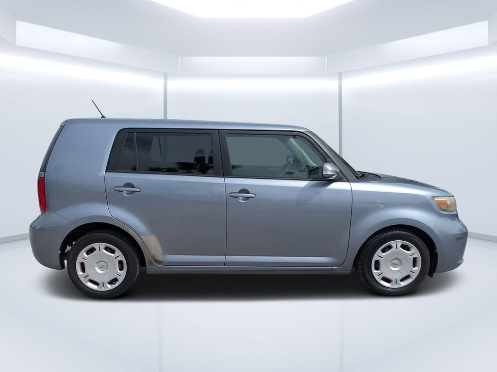 Used 2010 Scion xB image 2
