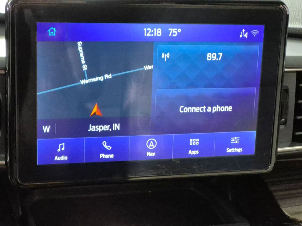 Used 2021 Ford Explorer Limited w/ Equipment Group 301A AWD/4WD image 19