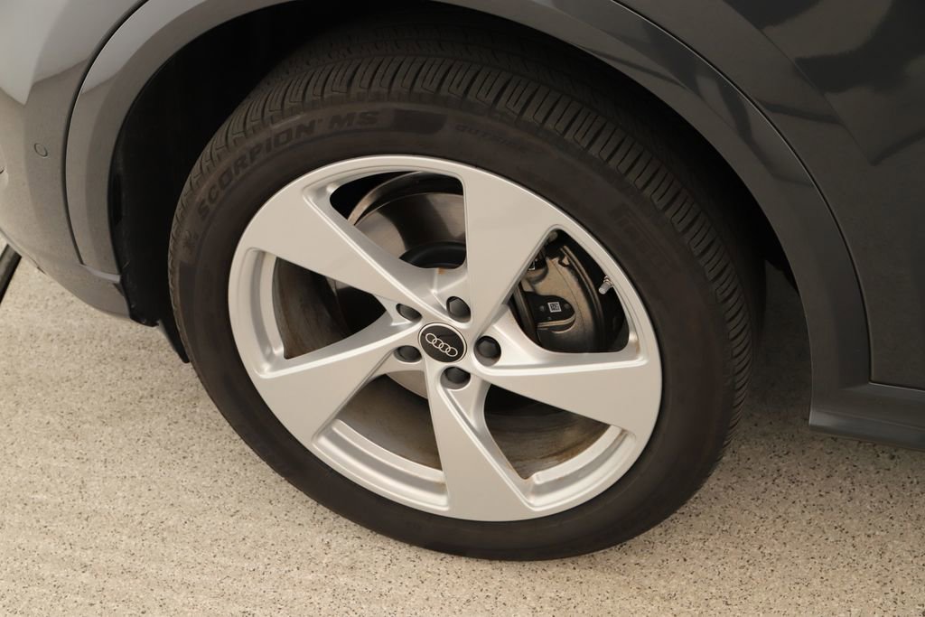 Certified 2025 Audi Q5 Premium Plus w/ Premium Plus AWD/4WD image 38