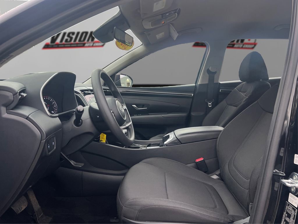 Certified 2024 Hyundai Tucson SE image 9