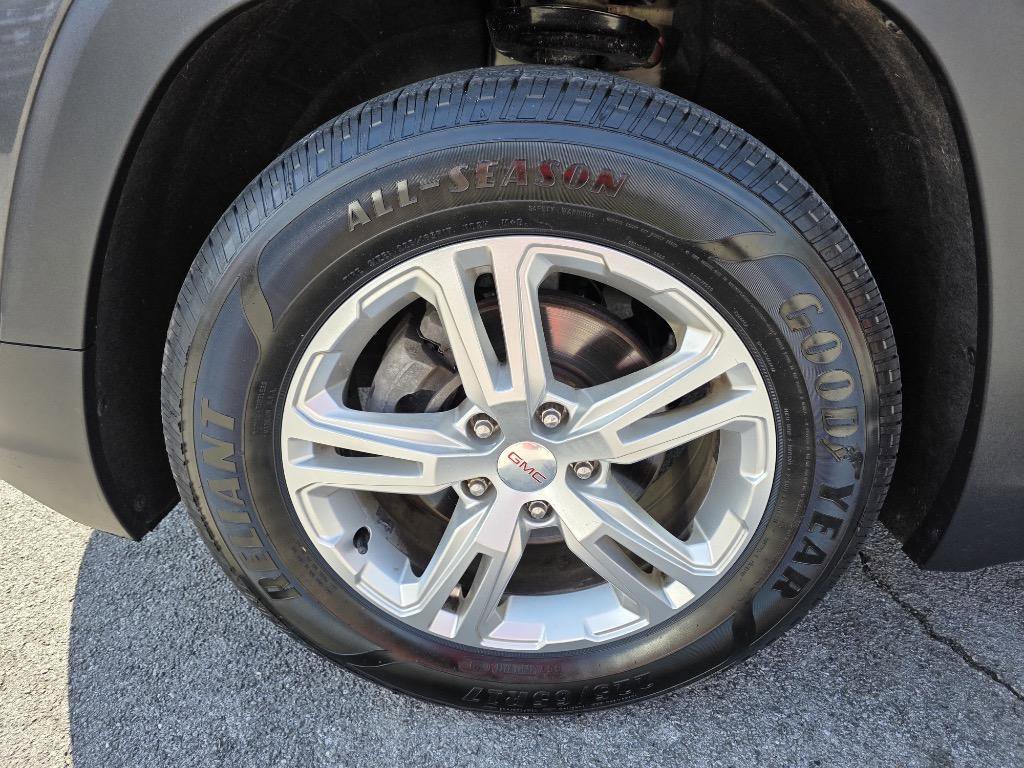 Used 2020 GMC Terrain SLE w/ Driver Convenience Package image 7