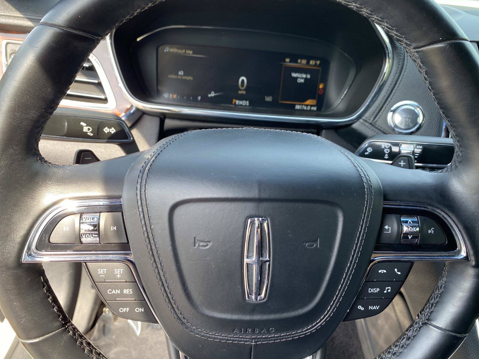 Used 2017 Lincoln Continental Select FWD image 15