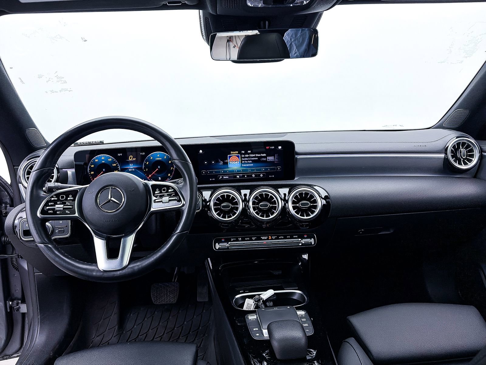 Used 2023 Mercedes-Benz CLA 250 4MATIC w/ Premium Package image 27