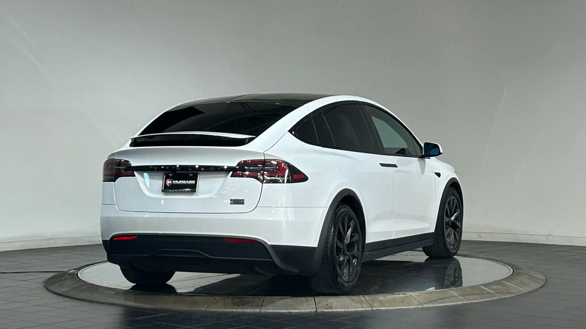 Used 2023 Tesla Model X Plaid image 11