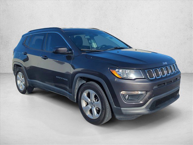 Used 2019 Jeep Compass Latitude w/ Popular Equipment Group FWD image 3