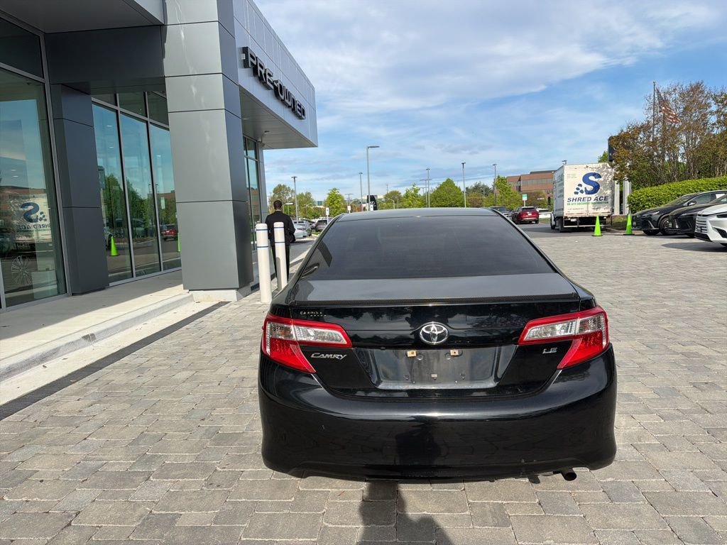 Used 2014 Toyota Camry LE FWD image 15