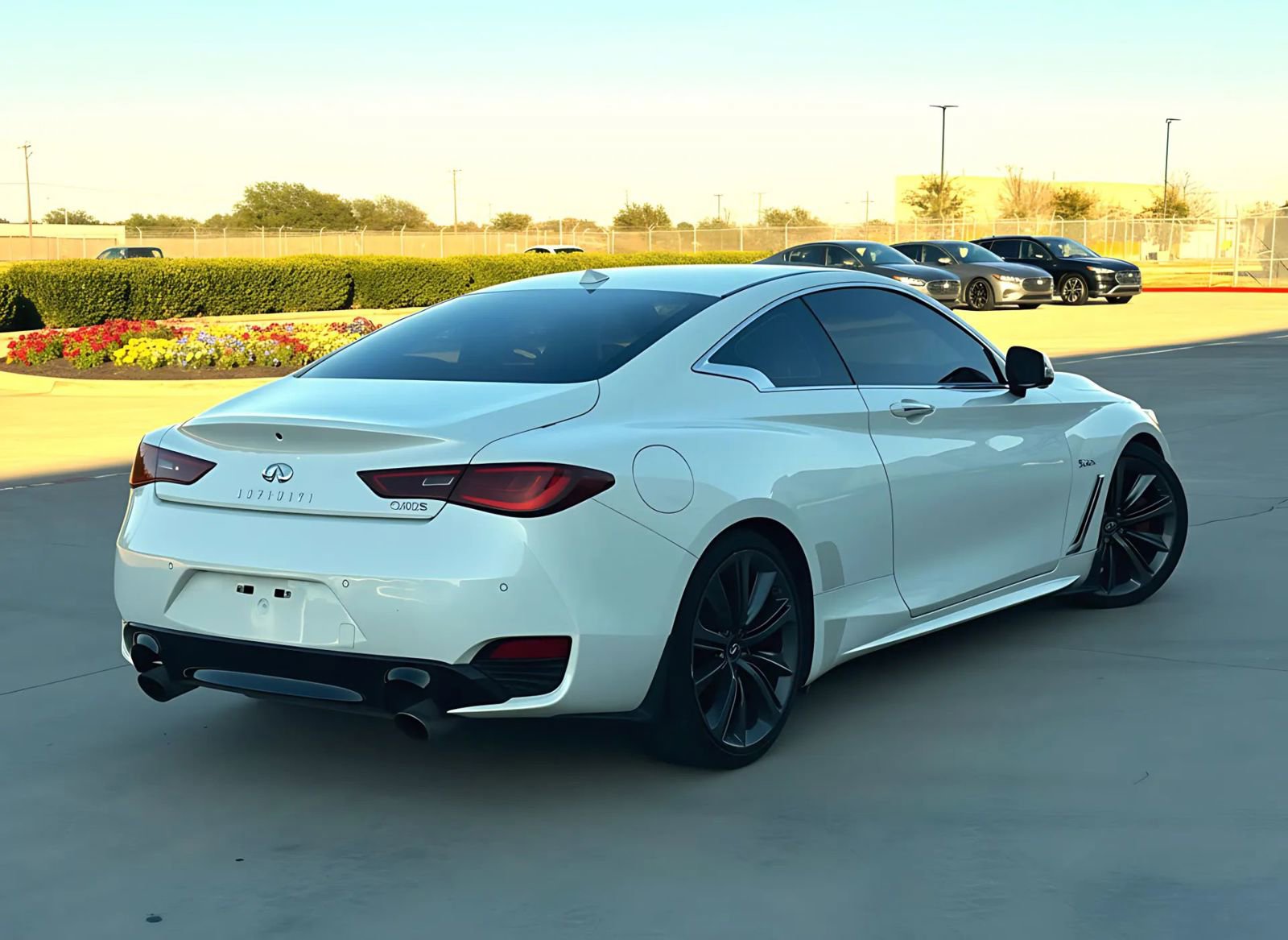 Used 2018 INFINITI Q60 Red Sport 400 w/ Sensory Package 3.0T Sport image 5