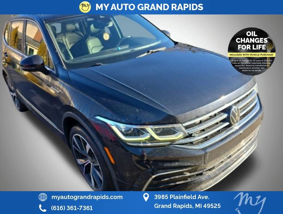 Used 2022 Volkswagen Tiguan SEL R-Line image 1